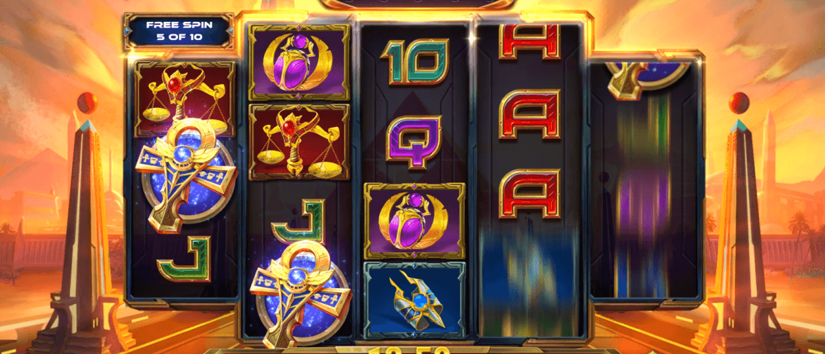 Ankh of Anubis Awakening in free spin game mode